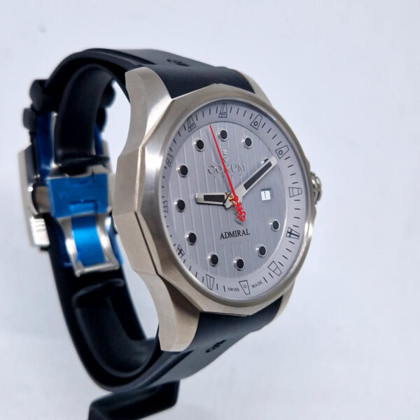 Corum Admiral 411.100 (10) Corum Admiral 411.100.04