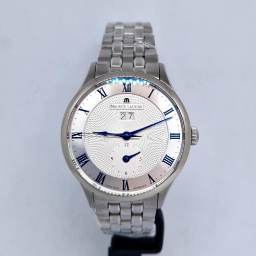 Maurice Lacroix Masterpiece Gmt MP6707 Maurice Lacroix Masterpiece GMT MP6707- koperta 40 mm, srebrna giloszowana tarcza, duża data, GMT, szafirowe szkło i wodoodporność 50 m. Dostępny w Artemwatch.