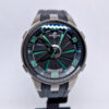 Perrelet Turbine XL A1050 (1) Perrelet Turbine XL A1050/3 – zegarek automatyczny 48 mm, tytanowa koperta, caliber P-331, zielona tarcza. Dostępny w Artemwatch.