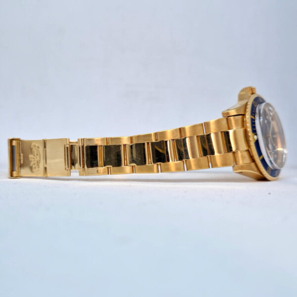 Rolex Submariner Date 1680 (1) Rolex Submariner Date 1680