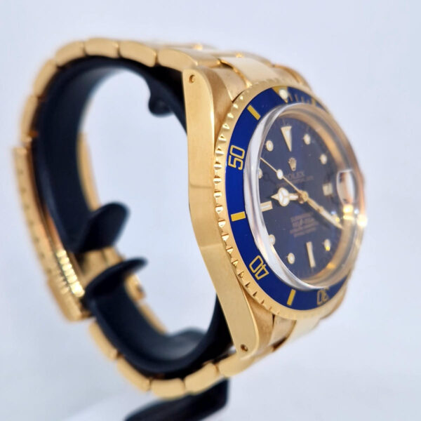 Rolex Submariner Date 1680 (12) Rolex Submariner Date 1680