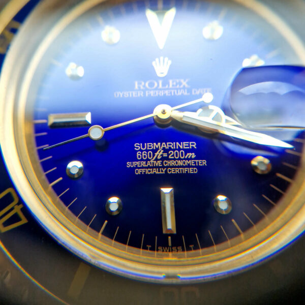 Rolex Submariner Date 1680 (2) Rolex Submariner Date 1680 – oryginalny szwajcarski zegarek vintage. Kultowy model nurkowy, doskonały stan i roczna gwarancja Artemwatch