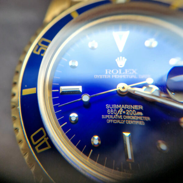 Rolex Submariner Date 1680 (4) Rolex Submariner Date 1680 – oryginalny szwajcarski zegarek vintage. Kultowy model nurkowy, doskonały stan i roczna gwarancja Artemwatch