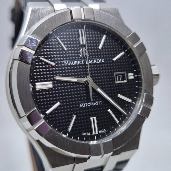 Maurice Lacroix AIKON AI6008 Maurice Lacroix AIKON AI6008-SS001-330-1 – szwajcarski zegarek z szafirowym szkłem i wodoszczelnością 200 m. Dostępny w Artemwatch.