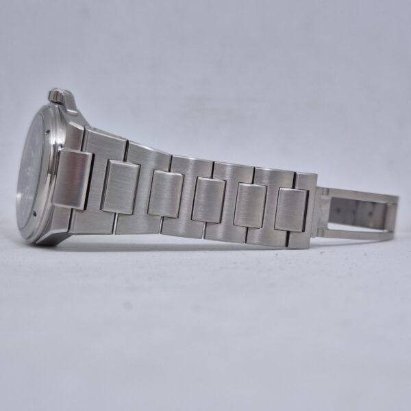 20251026_215340_resized IWC Ingenieur Laureus Sport for Good Foundation IW323909