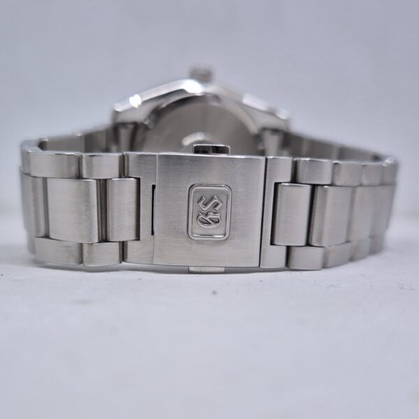 Grand Seiko Heritage Morning Frost SBGA465