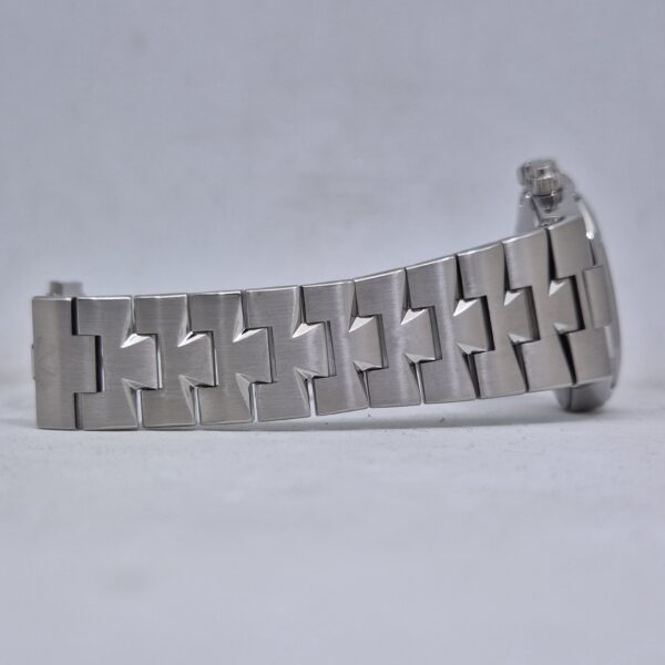 20251127_221731 Vacheron Constantin Overseas 47450/B01A-9227