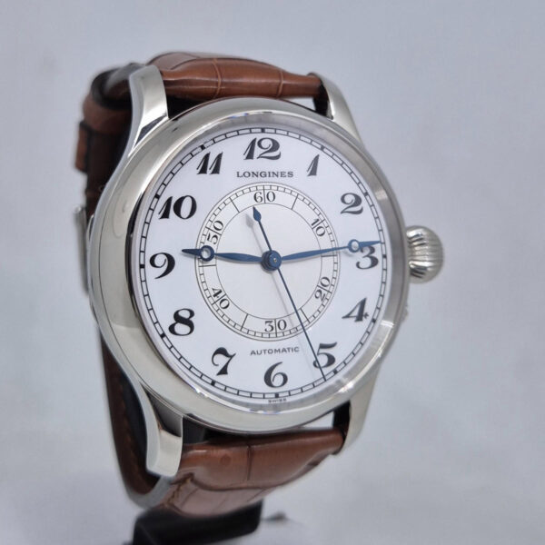Longines Heritage Weems Second-Setting L2.713 (9) Longines Heritage Weems Second-Setting L2.713.4 – szwajcarski zegarek automatyczny, lotniczy, vintage 47,5 mm. Dostępny w Artemwatch.