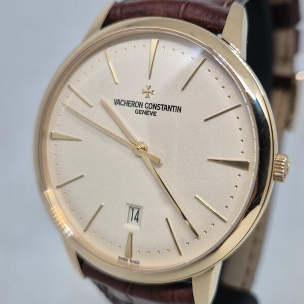 Vacheron Constantin Patrimony 85180/000J-9231 – oryginalny szwajcarski zegarek z 18K żółtego złota. Dostępny w Artemwatch.