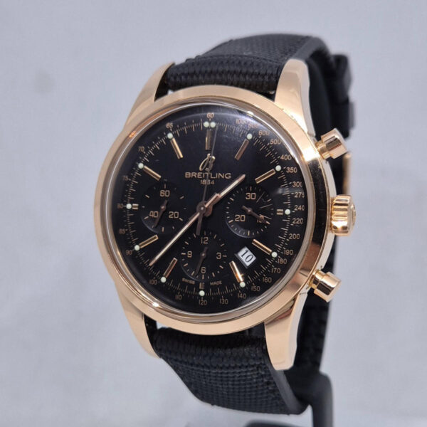 Breitling Transocean Chronograph RB0152 (3) Breitling Transocean Chronograph RB0152 – luksusowy szwajcarski chronograf z 18K różowego złota. Pudełko i gwarancja Artemwatch.