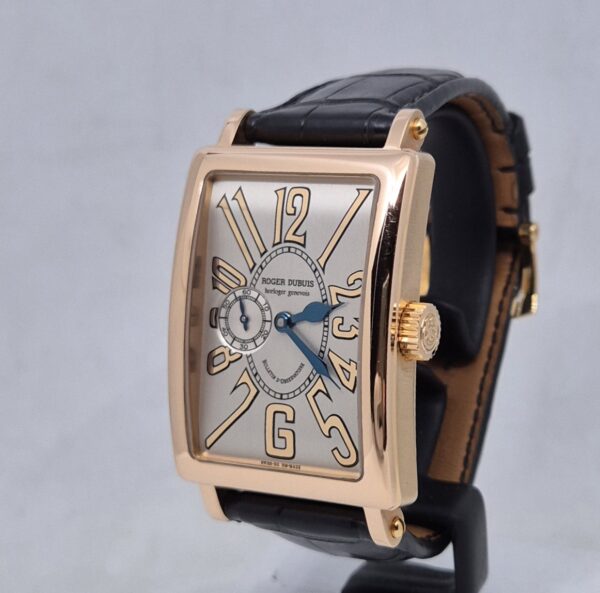 20260205_184245 Roger Dubuis Much More Manual winding