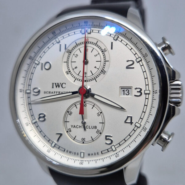 IWC Portugieser Yacht Club Chronograph IW390211 (2) IWC Portugieser Yacht Club Chronograph IW390211 – luksusowy zegarek z chronografem Flyback. Dostępny w Artemwatch