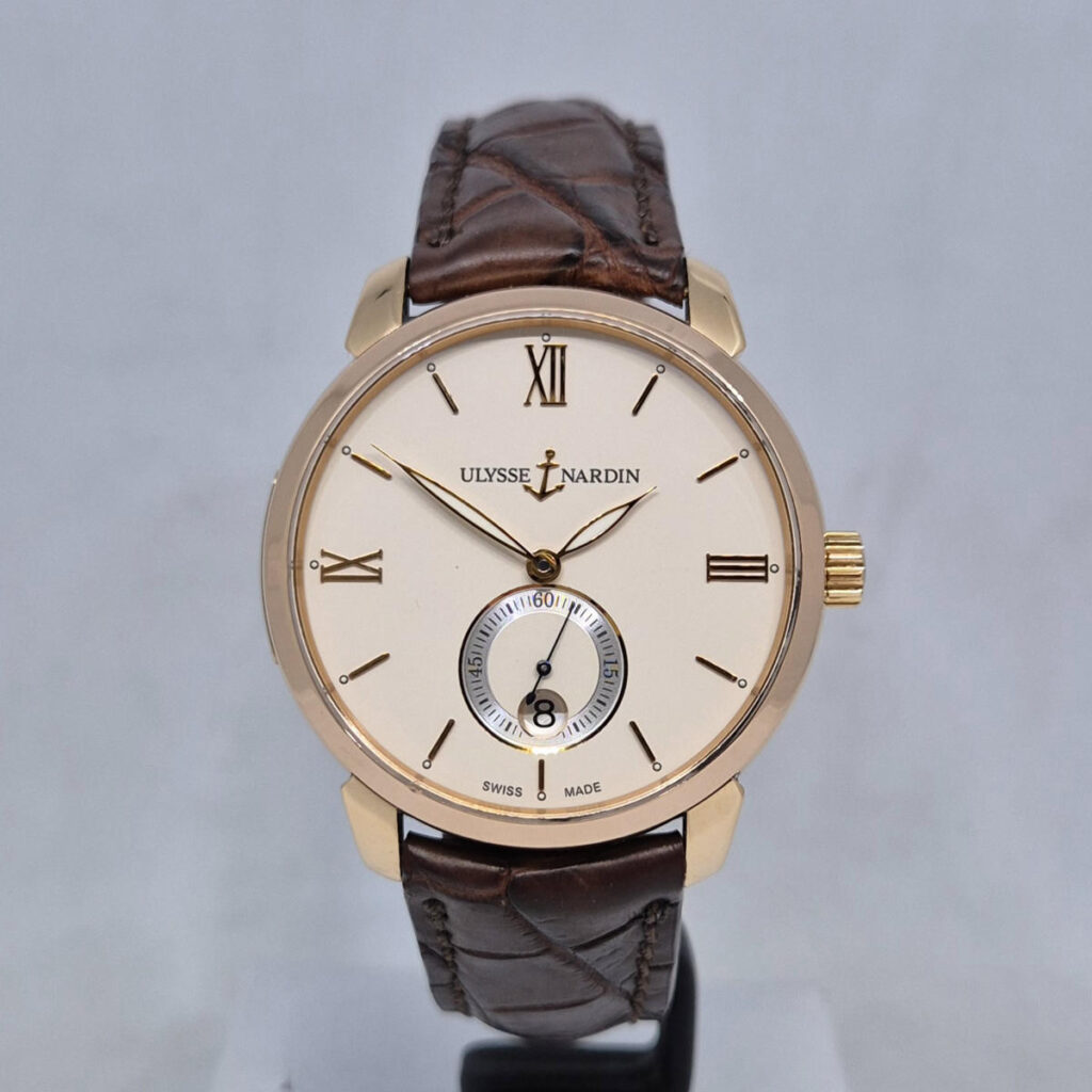Ulysse Nardin Classico 8276-119 – elegancki szwajcarski zegarek z automatycznym mechanizmem. Dostępny w Artemwatch z gwarancją