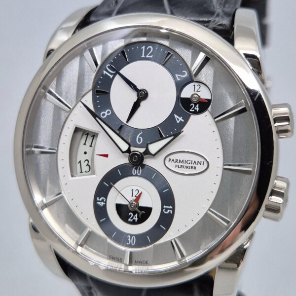 Parmigiani Fleurier Tonda Hemispheres PFC231 (1) Parmigiani Fleurier Tonda Hemispheres PFC231– ekskluzywny szwajcarski zegarek GMT. Dostępny w Artemwatch z gwarancją.