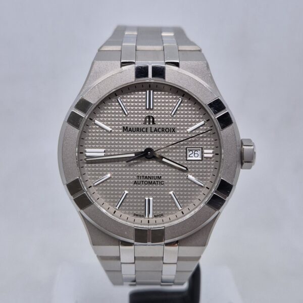 Maurice Lacroix AIKON AI6008-TT032-230-1 Maurice Lacroix AIKON AI6008-TT032-230-1