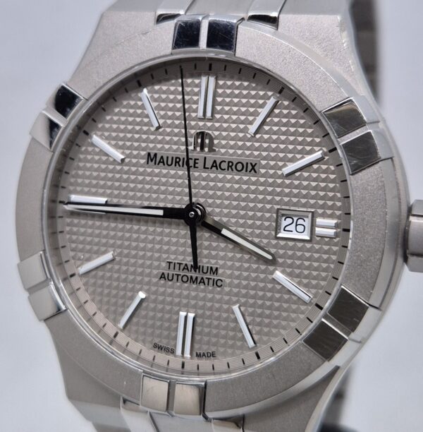 Maurice Lacroix AIKON AI6008 Maurice Lacroix AIKON AI6008