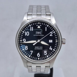 IWC Pilot’s Watch Mark XVIII “Le Petit Prince” IW327016 – niebieska tarcza, lotniczy styl, edycja specjalna. Dostępny w ArtemWatch