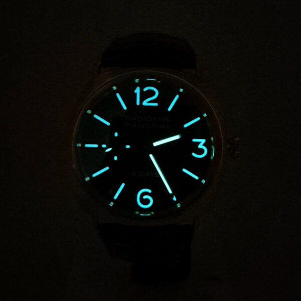 Panerai Radiomir 8 Days PAM00197-zegareker z 18K różowego złota. Limitowana edycja 300 sztuk, 8 dni rezerwy chodu. Dostępny w Artemwatch.