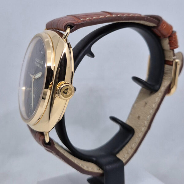 Panerai Luminor Marina 3 days PAM00312 (5) Panerai Radiomir 8 Days PAM00197