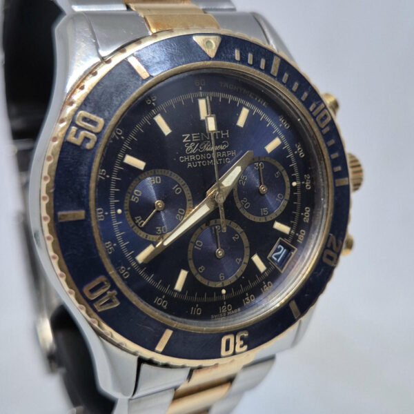 Zenith El Primero De Luca 89.0310 (9) Zenith El Primero De Luca 89.0310.400 – kultowy szwajcarski chronograf z legendarnym mechanizmem El Primero. Doskonały wybór dla kolekcjonerów