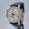 Chronoswiss Tora CH-7423 – luksusowy chronograf, caliber C.743, GMT, tarcza guilloché, stalowa koperta 38 mm. Dostępny w Artemwatch.