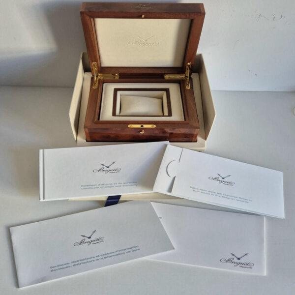 Breguet Marine Flyback Chronograph 5827 (2) Breguet Marine Flyback Chronograph 5827