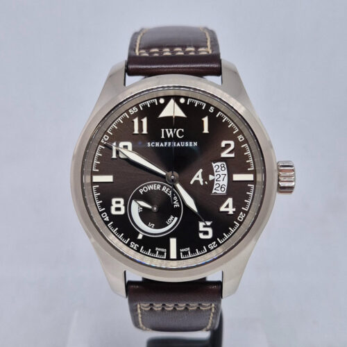 IWC Pilot's Watch Antoine de Saint-Exupery IW320102 IWC Pilot's Watch Antoine de Saint-Exupéry IW320102 –zegarek Pilot’s Watch z białego złota, limitowana edycja 250 sztuk. Dostępny w Artemwatch.